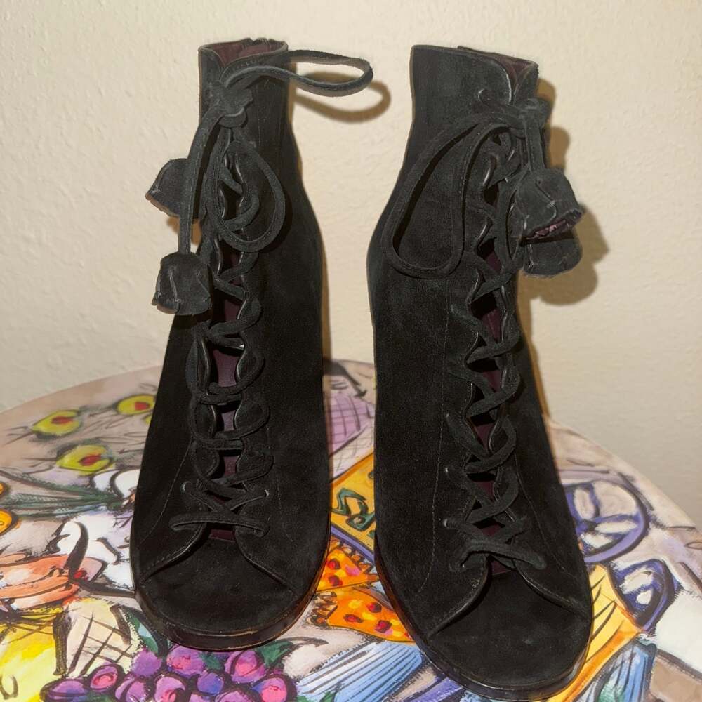 Coach Lena Black Suede Lace-up Peep Toe Ankle Heels Size 7.5 Style Q8696